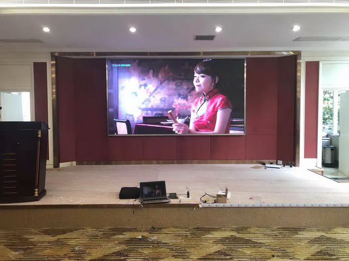 惠州专业安装会场室内彩色LED显示屏